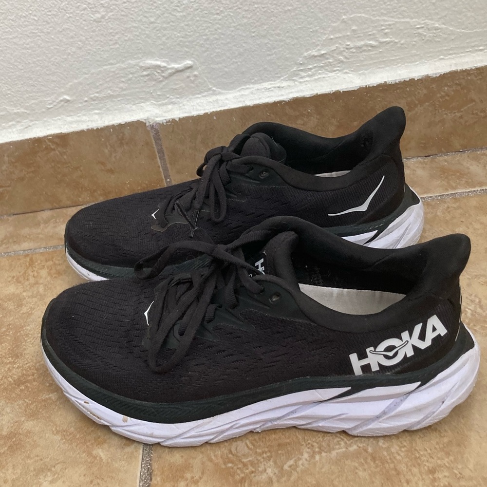 Hola Clifton 8 black womens 7B